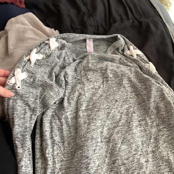 sweater - Picture 2 of 3